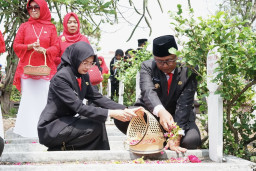 Baca juga : Peringatan Hari Pahlawan, Mbak Wali Ajak Generasi Muda Terus Bergerak dan Lanjutkan Perjuangan