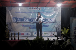 Baca juga : BEM Unair Gelar Kegiatan Pengabdian Masyarakat AKSARA 2025