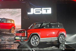 Chery J6T Resmi Rilis Harga di GJAW 2025