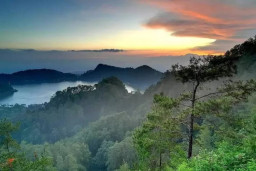 Mloko Sewu, Pesona Wisata Alam Baru di Ponorogo dengan Panorama Telaga Ngebel