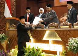 Fraksi Nasdem Minta Gubernur Perjuangkan Kenaikan DBHCT 5%