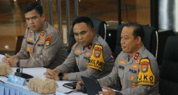 Roy Suryo cs Diduga Lakukan Editing Ijazah Jokowi