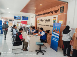 Satpas dan Satlantas Polres Blitar Kota Memberi Pelayanan Masyarakat