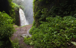 Pesona Air Terjun Telunjuk Raung, Tawarkan Panorama Khas Pegunungan Jatim