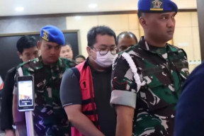 Baca juga : Benny, Kacab Bank Jatim Jakarta, Dituntut 16 Tahun