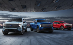 Ford Mundur di Persaingan Mobil Listrik dan Fokus ke Hybrid, Gegara Rugi Rp323 Triliun