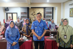 Dinkes Kota Kediri Gelar Monev Logistik TBC 2025