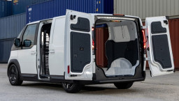 Raih Peringkat Tertinggi Euro NCAP, Van Listrik Kia PV5 Jawab Kebutuhan Bisnis yang Efisien dan Aman