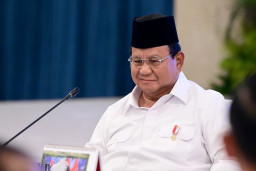Prabowo Abaikan Peneriak Bencana Nasional
