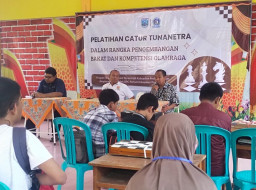 Dorong Bibit Atlet Difabel, Pertuni Probolinggo Gelar Pelatihan Catur Penyandang Tunanetra