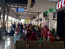 Daop 7 Madiun Sediakan 65.556 Tiket KA Jarak Jauh Selama Nataru 2025/2026
