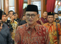 Baca juga : 38 DPC Berkumpul di Surabaya, PDI Perjuangan Jatim Tegaskan Penguatan Kerja Kerakyatan