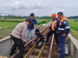 Polres Blitar dan Polsek Sanankulon Berhasil Tangkap Pelaku Pencurian Baut Rel Kereta Api