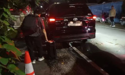 Baca juga : Rumah Wali Kota Madiun Non Aktif Maidi Digeledah KPK