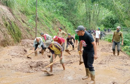 Dilanda Hujan Ekstrem, BPBD Pasuruan Siaga Longsor di 8 Titik Jalur Wisata Bromo