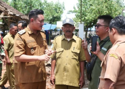 Pasar Krai Ambruk, Pemkab Lumajang Gercep Relokasikan Sementara Pedagang