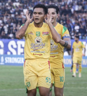 Gol Solo Run Rachmat Irianto, Hancurkan PSIM 