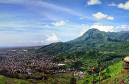 Wisata Taman Langit Gunung Banyak di Kota Batu, Konon Dipercaya Persinggahan Para Bidadari