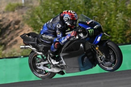 Baca juga : Fokus Kembangkan Mesin V4, Yamaha Siap Masuki Era Baru MotoGP di Musim 2027