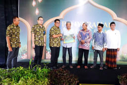 Petrokimia Gresik Salurkan Rp723,5 Juta untuk 146 Tempat Ibadah dan Lembaga Sosial di Awal Ramadan 1447 H