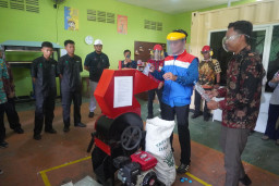 Kolaborasi Industri dan Pendidikan, Pertamina Lubricants Hadirkan Bengkel Sampah di SMK Manbaul Ulum Kebomas