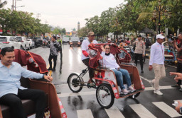 Becak Listrik Presiden Prabowo Disalurkan Lewat GSN untuk Tukang Becak di Kota Madiun