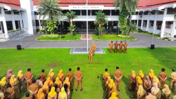 Pimpin Apel Pagi, Mbak Wali Tekankan Literasi Membaca dan Pelestarian Lingkungan