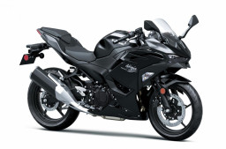 Rilis Perdana di Jepang, Kawasaki Ninja 500 Usung Filosofi ‘Light, Fun, Easy’