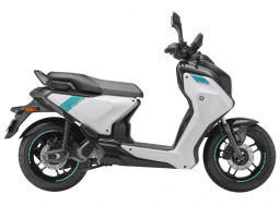 Yamaha Luncurkan Skuter Listrik ‘EC-06’ yang Mampu Tempuh 169 Km