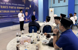 Demokrat Jatim Gelar Bukber dan Santuni Anak Yatim, Kader Diingatkan Tetap Dekat dengan Rakyat