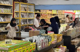 Arus Balik Lebaran, Penjualan Kawasan Pusat Oleh-oleh di Surabaya Melonjak 35 Persen