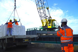 SIG Pertahankan Kinerja Positif di 2025 Lewat Transformasi dan Efisiensi