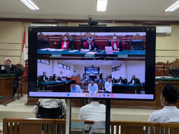 Sidang Perdana Kasus Dugaan Korupsi Dana Hibah Ponpes Al Ibrohimi Gresik Digelar di Pengadilan Tipikor Surabaya