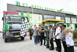 Tembus Pasar Amerika, PT Royal Regent Manufacturing Lepas Ekspor Perdana