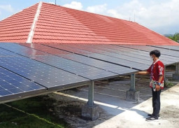 Wujudkan Energi Bebas Emisi dan Hemat Tagihan, Disnakkan Magetan Kembangkan PLTS Atap