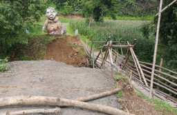 Diterjang Banjir Sejak 2025, Dua Jembatan di Ponorogo Putus - Warga Terisolasi