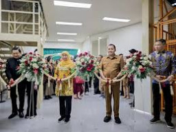 Khofifah Dorong Penguatan Industri substitusi impor sektor Farmasi