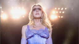 Polisi selidiki laporan hilangnya pakaian tampil Madonna di Coachella