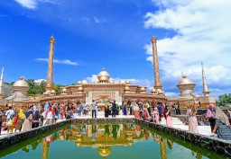 Berdaya Tampung 1.877 Jemaah, Masjid An Nahdla Jadi Ikon ‘Religious Tourism’ di Bojonegoro