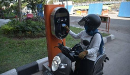 Dorong Digitalisasi, Pemkot Surabaya Terapkan Sistem Parkir Nontunai di KBS