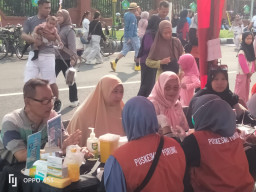 Warga Antusias Cek Kesehatan  Gratis Puskesmas Porong di Arena CFD