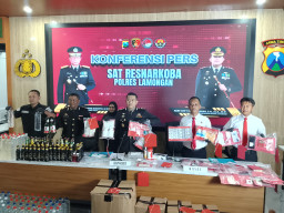 Polres Lamongan Ungkap Narkoba Senilai Setengah Miliar