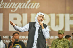 Khofifah Perkuat Komitmen di May Day 2026, Hadirkan Kebijakan Nyata untuk Kesejahteraan Buruh
