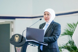 Ekonomi Jatim Tumbuh 5,96 Persen, Tertinggi se-Jawa, Khofifah Soroti Ketahanan di Tengah Krisis Global