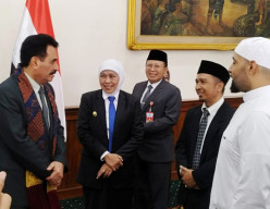 Temui Dubes Yaman, Khofifah Dorong Penguatan Kerja Sama Pendidikan dan Dagang