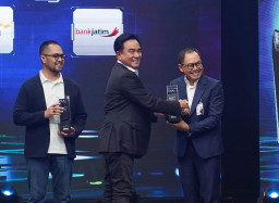 Sukses Lakukan Transformasi JConnect, Bank Jatim Raih Penghargaan dalam Ajang Digital Innovation Award 2026