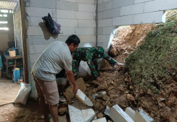 Longsor Terjang 2 Kecamatan Di Ponorogo, Dinding Rumah Warga Ambrol
