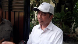 Baca juga : Jokowi Keliling Indonesia, Jaga Citra Hadapi Pemilu 2029