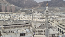 thumbnail Senin ini Puncak Haji, Suhu di Makkah Capai 47°C