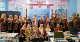 Teknologi Pendidikan UNESA Hadirkan Pelatihan Neo-Sorogan Berbasis AI untuk Guru SMP Yayasan Barunawati di Surabaya